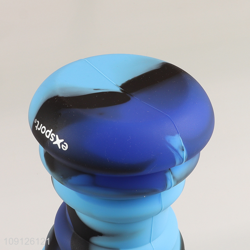 China Wholesale Collapsible Silicone Water Bottle with Carabiner for Indoor Outdoor