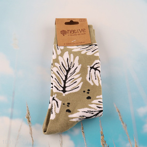 Yiwu market breathable knitted cotton sock unisex casual socks