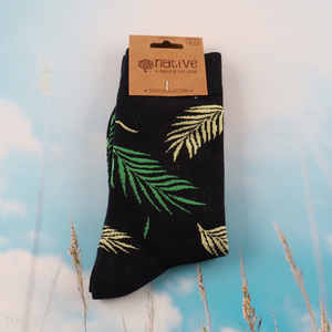 Factory wholesale breathable knitted cotton sock men women casual socks