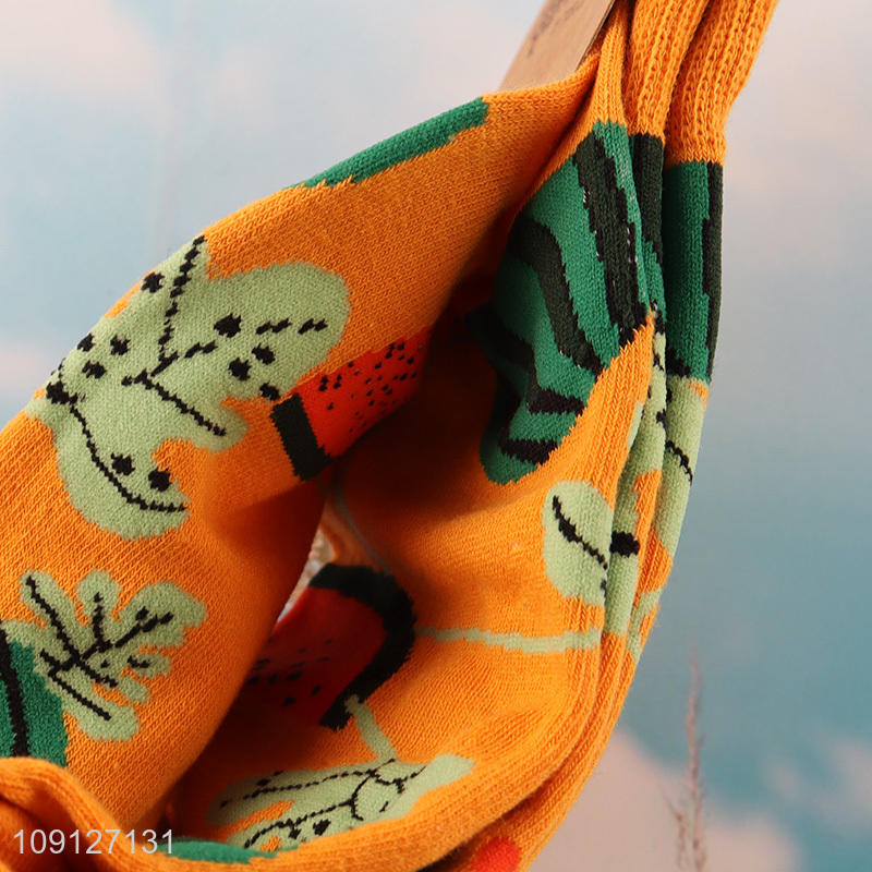 Good selling printed cotton breathable mid tube socks wholesale