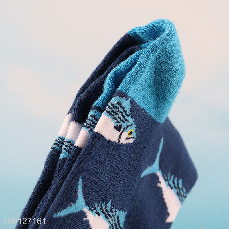 Best quality fashion cotton breathable mid tube socks unisex socks