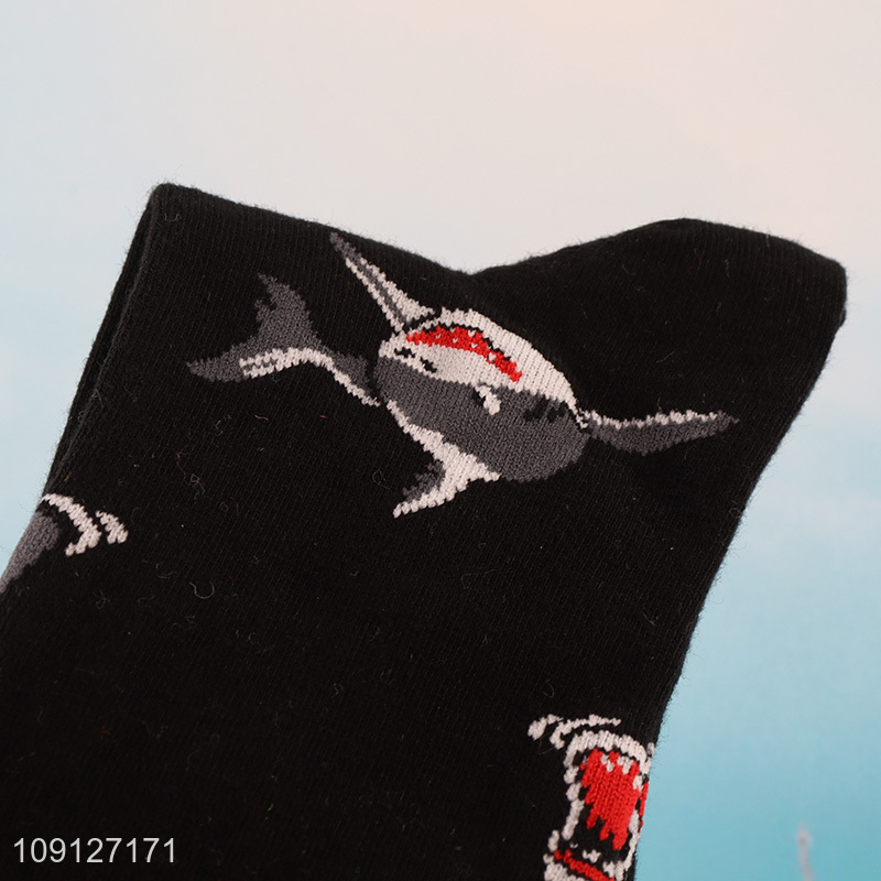 Low price shark printed cotton breathable mid tube socks