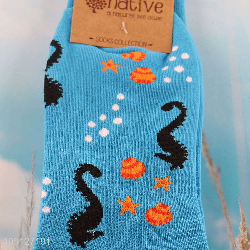 China products cotton breathable mid tube socks for men women