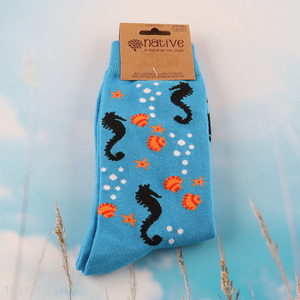 China products cotton breathable mid tube socks for men women