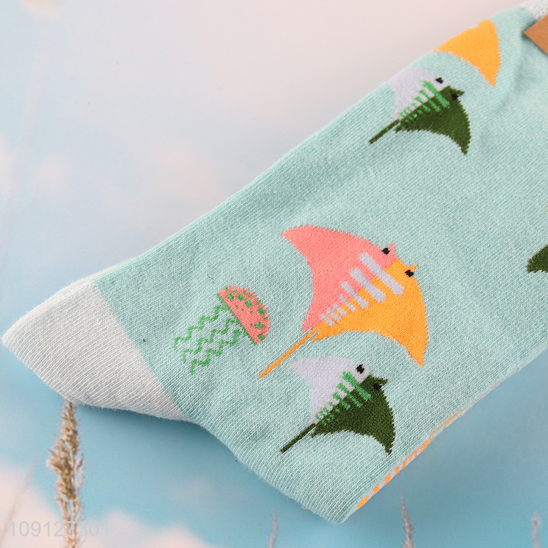 Yiwu market cartoon printed cotton breathable mid tube socks