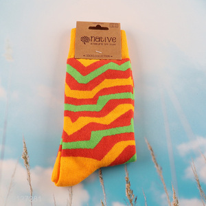 Online wholesale men women fashion cotton breathable mid tube socks