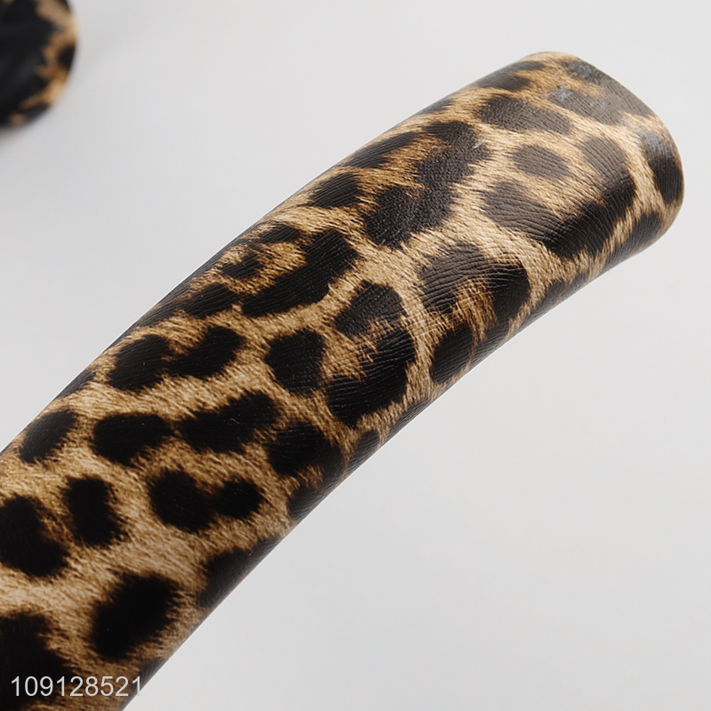 Low price car interior accessories leather car steering wheel cover