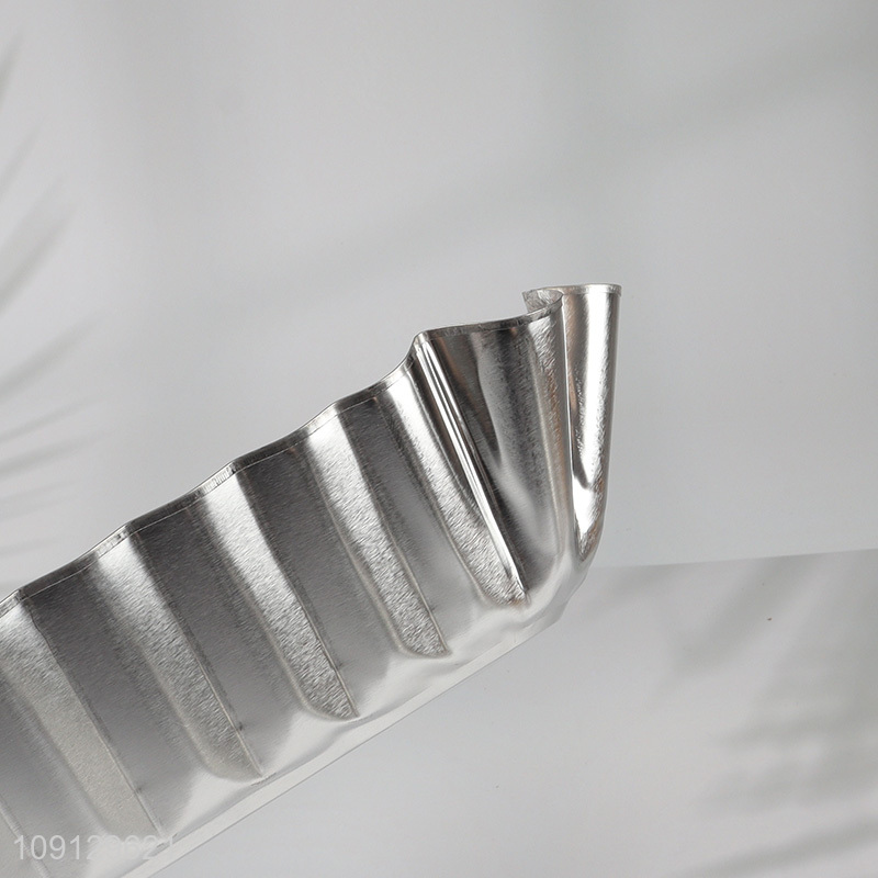 New Product Non-Stick Metal Cake Baking Pan Metal Fluted Baking Pan