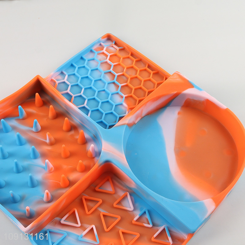 Hot Selling Dog Cat Slow Feeder Licking Mat with Suction Cups