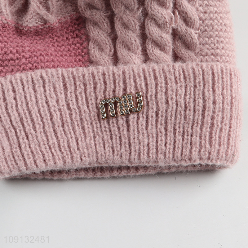 Wholesale Winter Knitted Beanie Hat with Faux Fur Pompom for Women