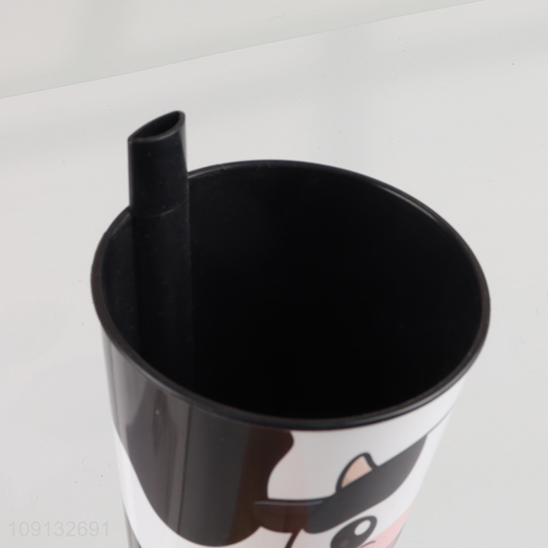 New Product Cute Cartoon Cow Printed Plastic Drinking Cup with Straw