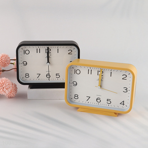 Wholesale Analog Alarm Clock Battery Operated Alarm Clock for Bedroom