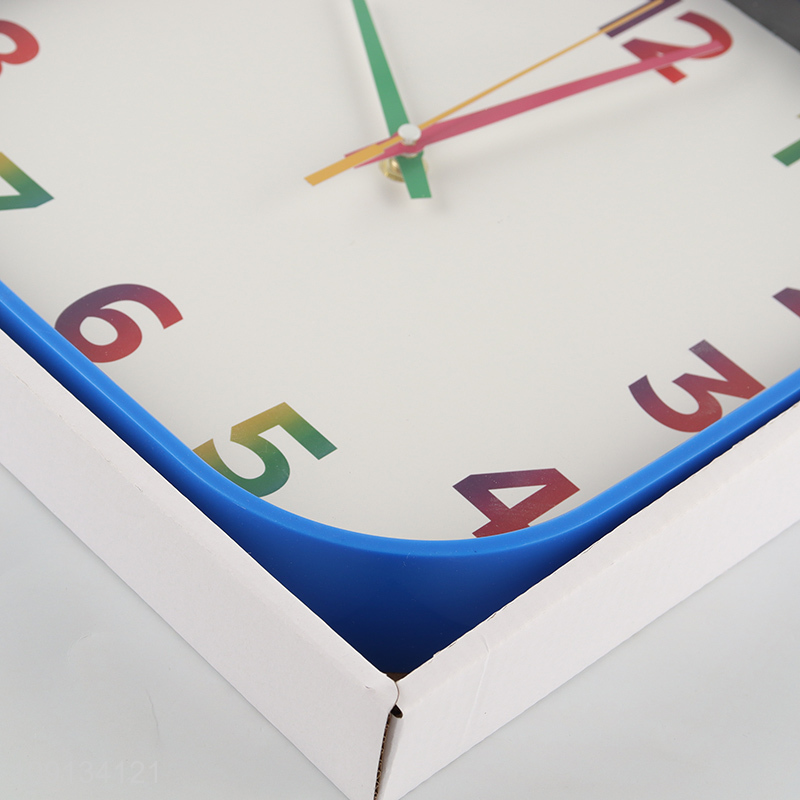 Hot Selling Round Wall Clock Modern Battery Operated Wall Clock