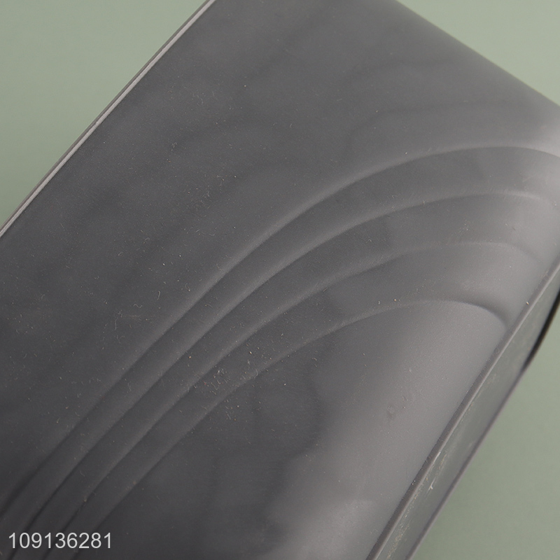 Good Quality Multi-Purpose Plastic Storage Basket with Wooden Handles