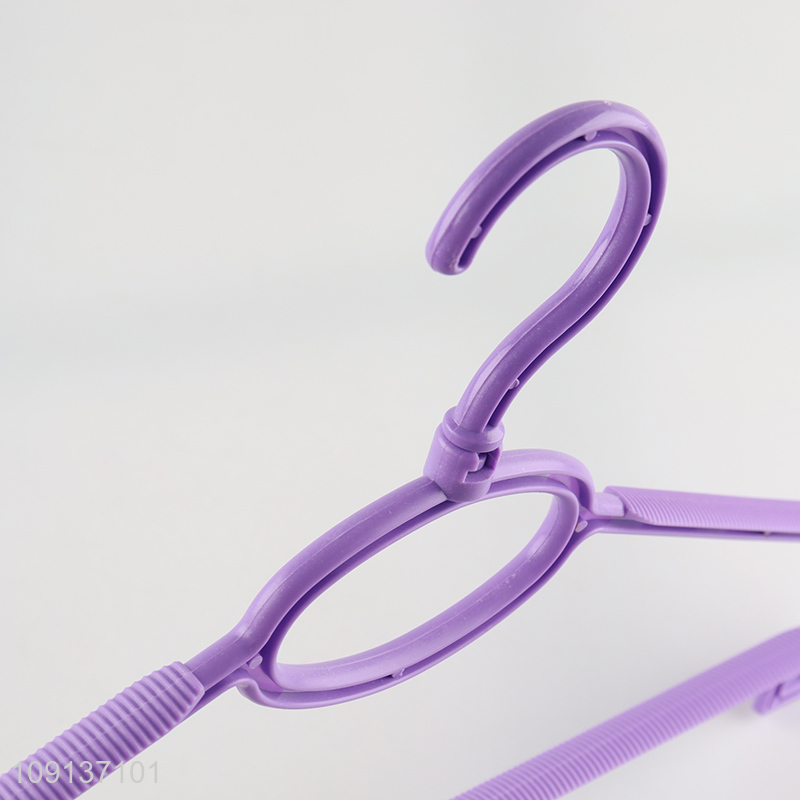 High Quality 5 Pieces Heavy Duty Anti-Slip Plastic Clothes Hangers