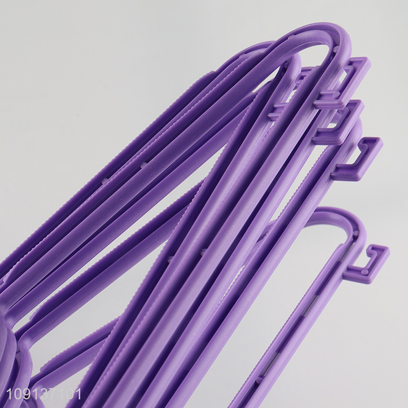 High Quality 5 Pieces Heavy Duty Anti-Slip Plastic Clothes Hangers