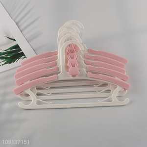New Arrival 5 Pieces Adjustable Plastic Clothes Hangers for Baby Toddler Kids