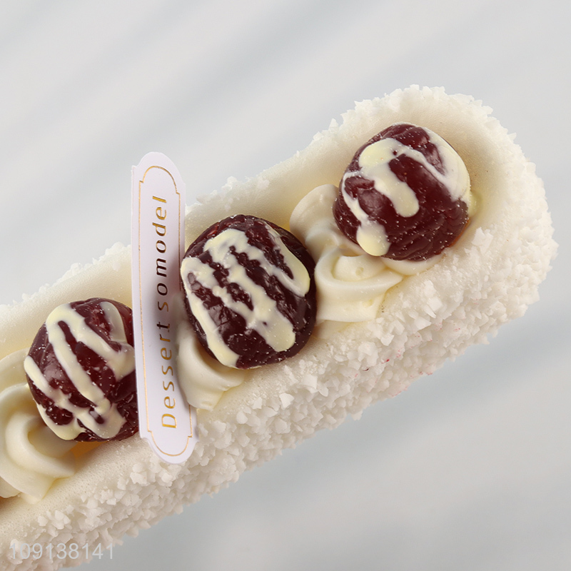 Good Quality Magnetic Fake Cupcake Realistic Fake Food Fridge Magnet