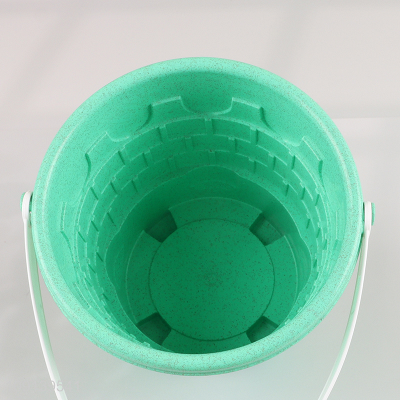 Yiwu market children sand shovel toys beach toys set with bucket