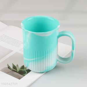 Factory price silicone reusable water cup drinking cup with handle