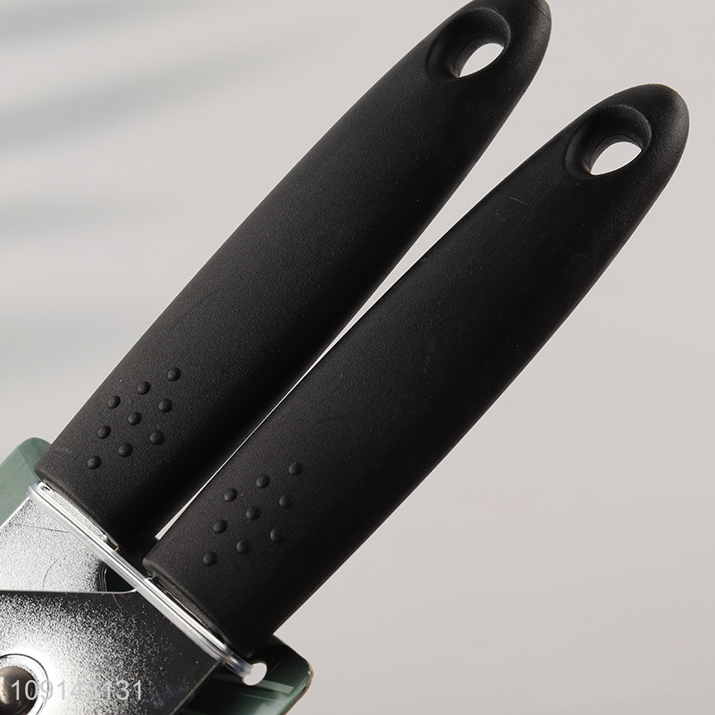 High Quality Manual Hand-Held Can Bottle Opener with Non-Slip Handle