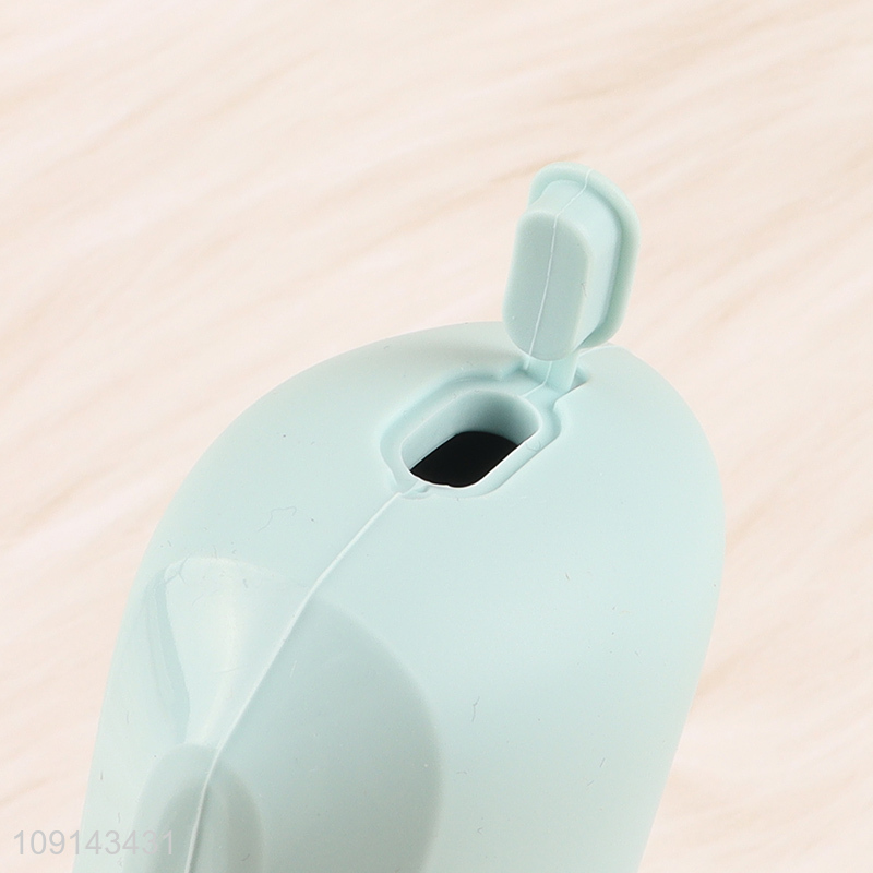 Factory direct sale facial care silicone ice mold ice roller wholesale