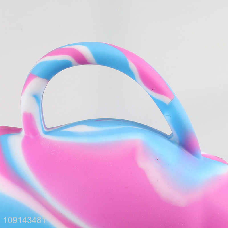 Factory price silicone body shape 480ml water cup drinking cup with handle