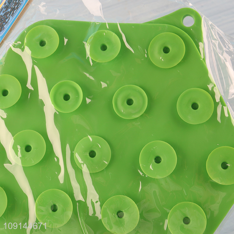 Good Quality Pet Dog Cat Silicone Licking Mat with Suction Cups