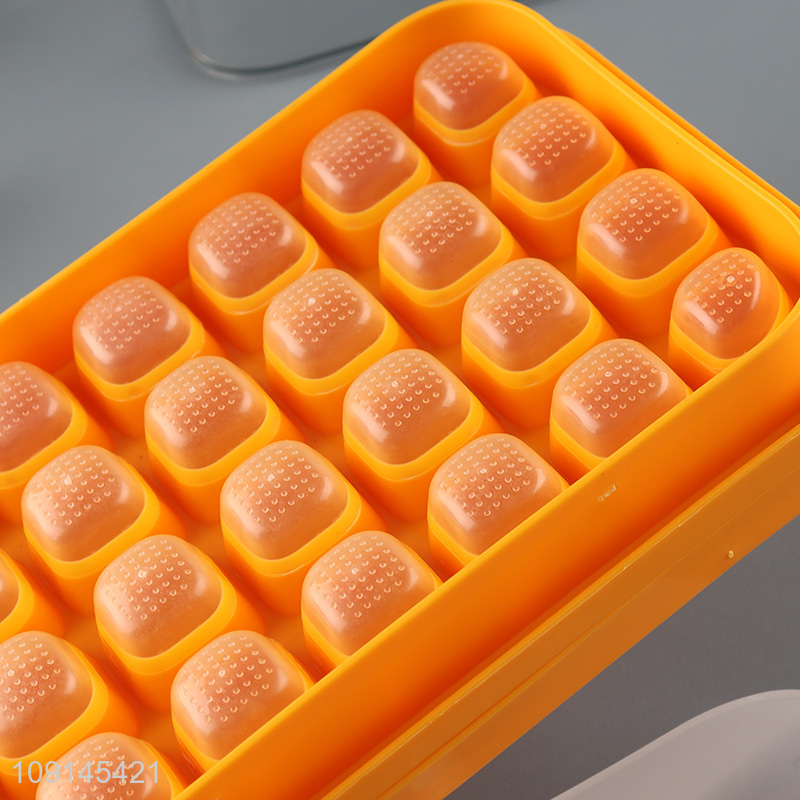 New Product Ice Cube Tray Ice Cube Mold with Lid, Bin & Ice Scoop