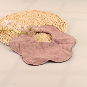 Factory price flower petals shape baby bibs for baby supplies