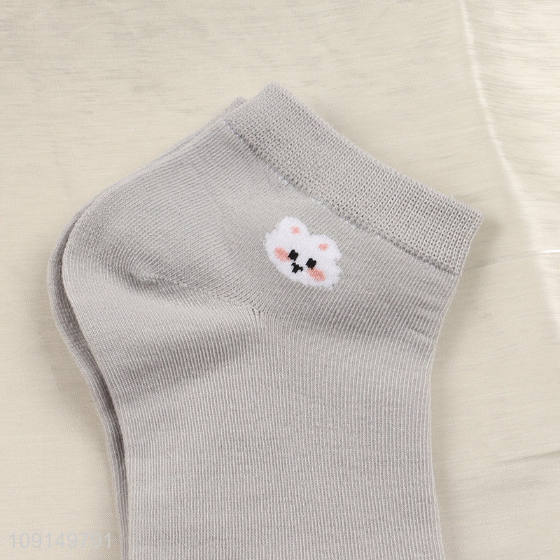 Hot selling cotton comfortable rabbit printed girls socks wholesale