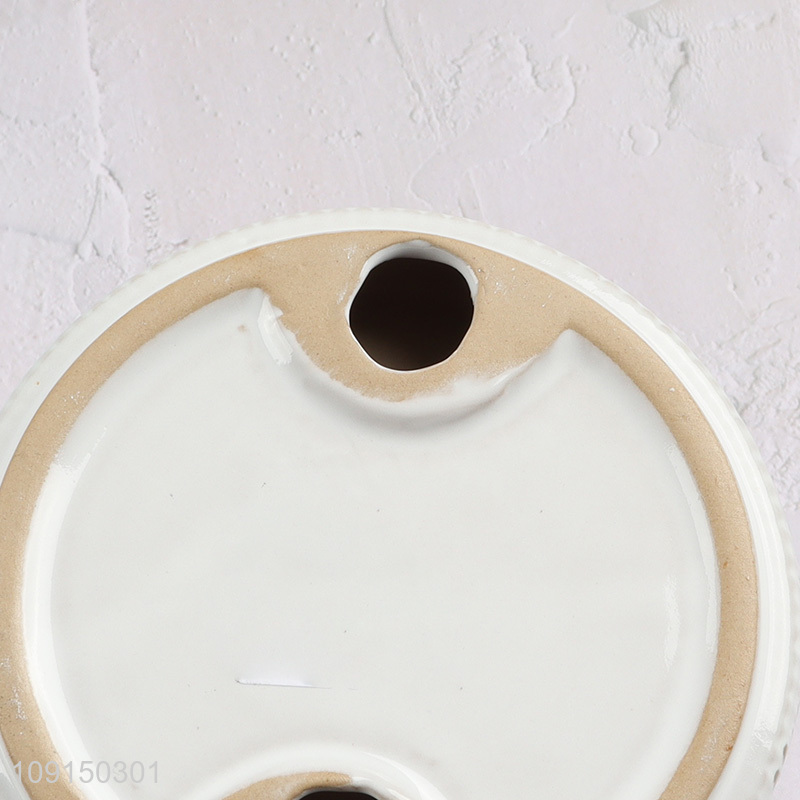 Hot selling round ceramic home hotel bathroom accessories soap holder wholesale