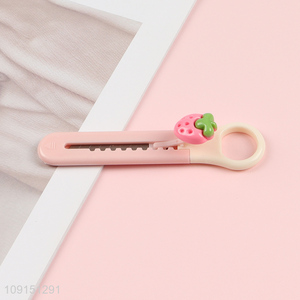 Most popular strawberry cute school students utility knife art knife