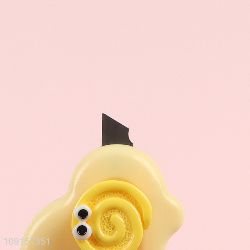 Factory direct sale portable mini school students utility knife art knife