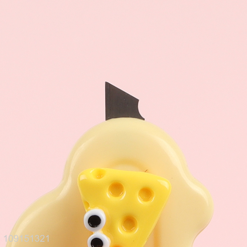 Hot selling cheese shape portable mini utility knife art knife