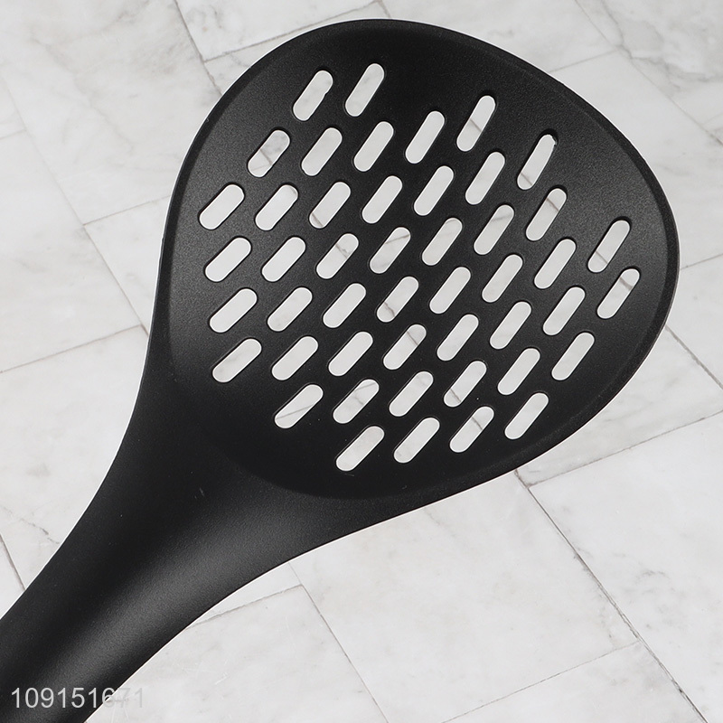 Factory price nylon kitchen utensil kitchen skimmer strainer for sale
