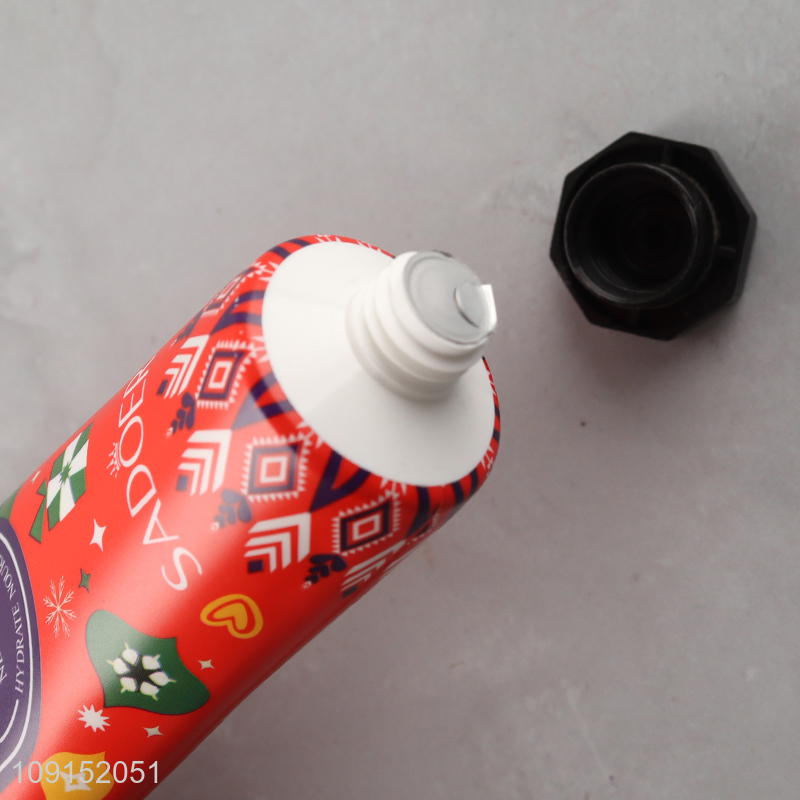 Factory Supply Strawberry Nourishing Hand Cream for Dry Hands 30g