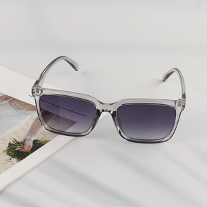 Wholesale UV400 Protection Sunglasses Trendy Sunglasses for Men Women