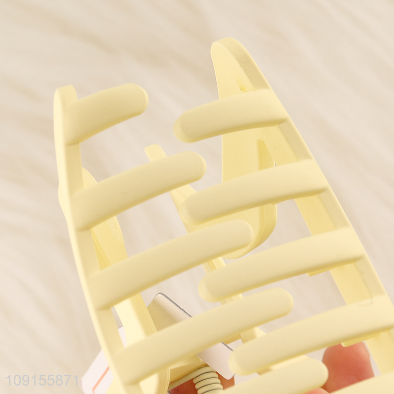 Wholesale Plastic Hair Claw Clips Strong Hold Hair Clips for Women