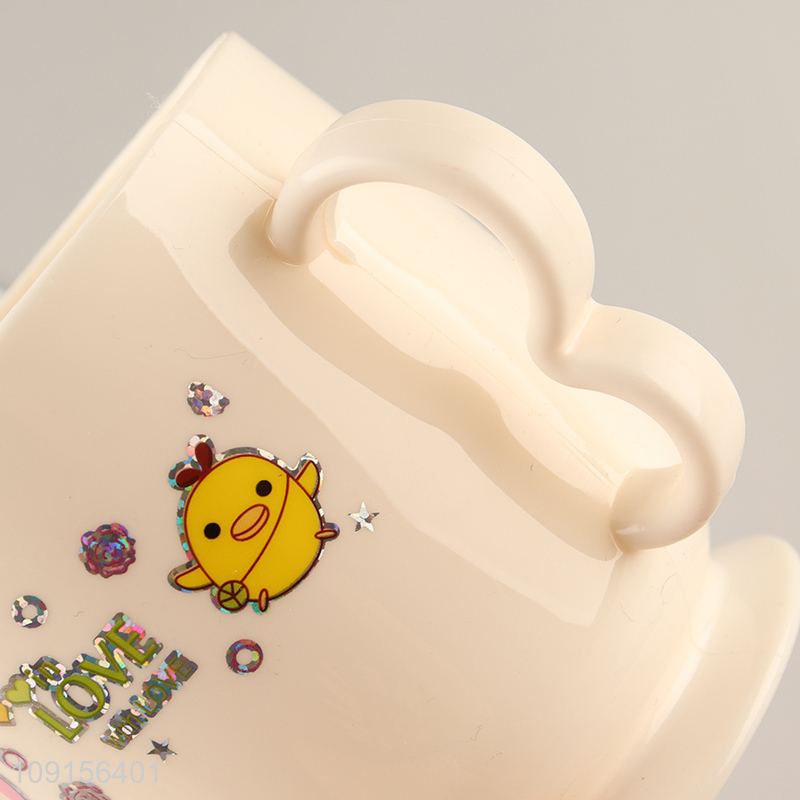 Factory Supply Cute Baby Plastic Cup Toddler Cup with Handles & Lid