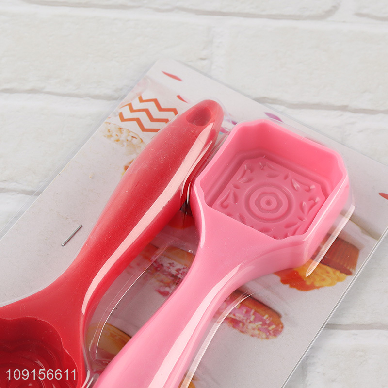 Good Quality 2PCS Plastic Moon Cake Molds Diy Hand Press Cookie Stamps
