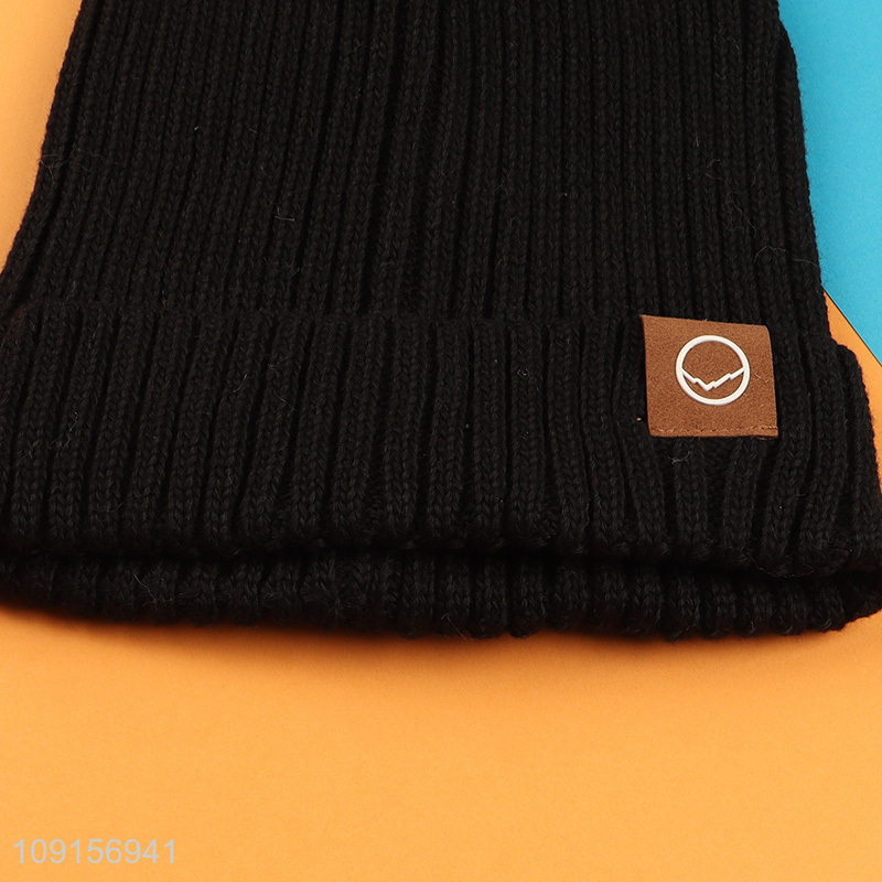 Online wholesale black winter thickened knitted hat beanies hat for men women