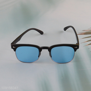 Factory wholesale fashion kids eye protection plastic sunglasses