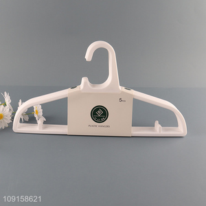 Good selling 5pcs plastic clothes hanger coat hanger wholesale
