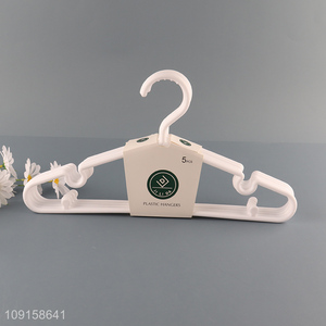 Factory price plastic 5pcs clothes hanger coat hanger for household