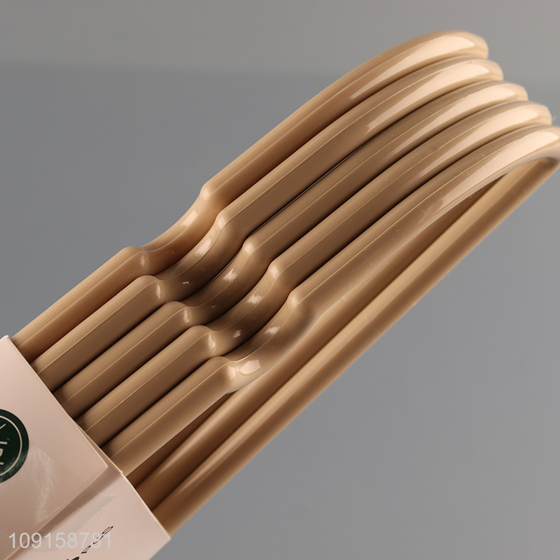 China wholesale 5pcs plastic household clothes hanger coat hanger