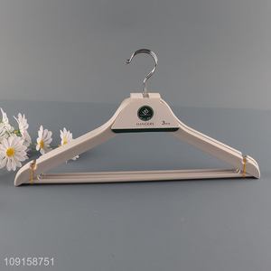 Good selling 3pcs household plastic clothes hanger coat hanger wholesale