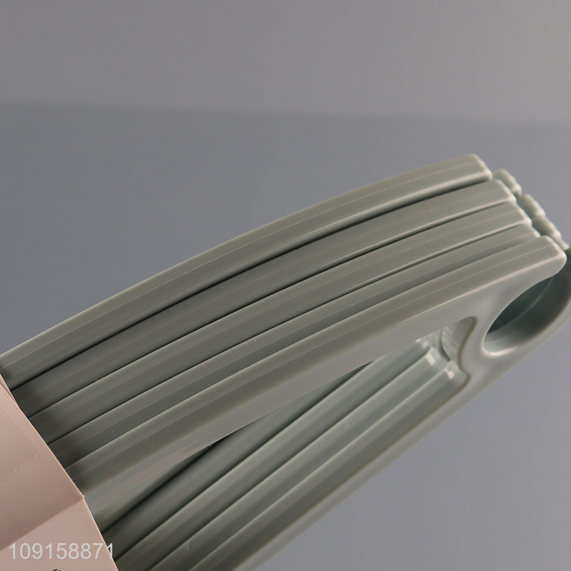 Factory supply 5pcs plastic clothes hanger coat hanger for household