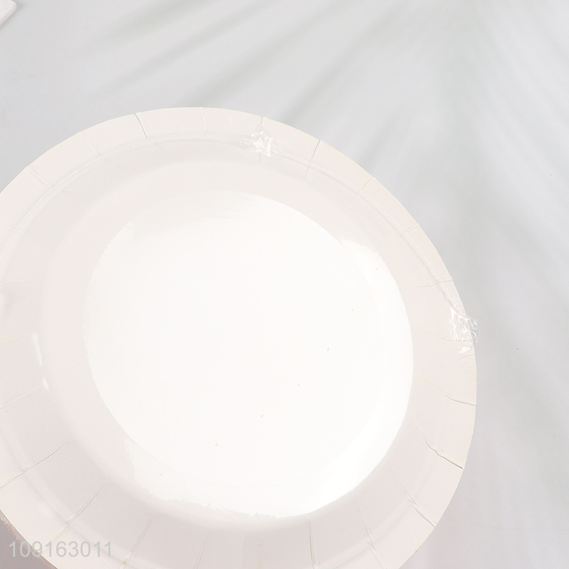 Popular Product 10 Pieces 7 Inch Disposable Party Paper Plates for Christmas Party