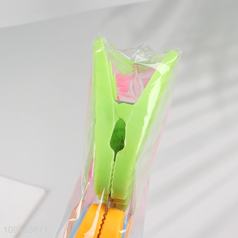 Factory Price 16PCS Plastic Clothes Pegs Clothes Clips Craft Picture Clips